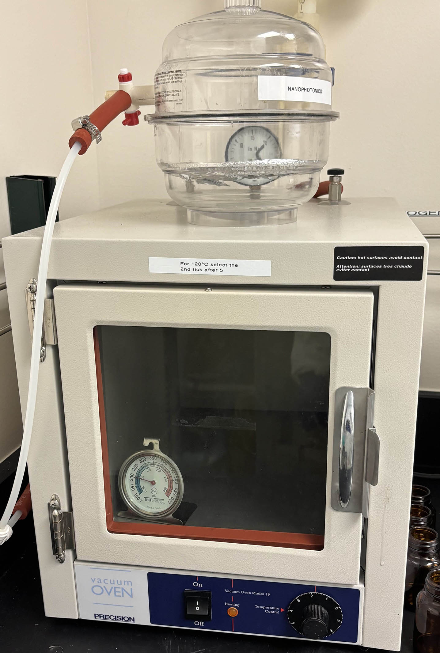 Vacuum Oven